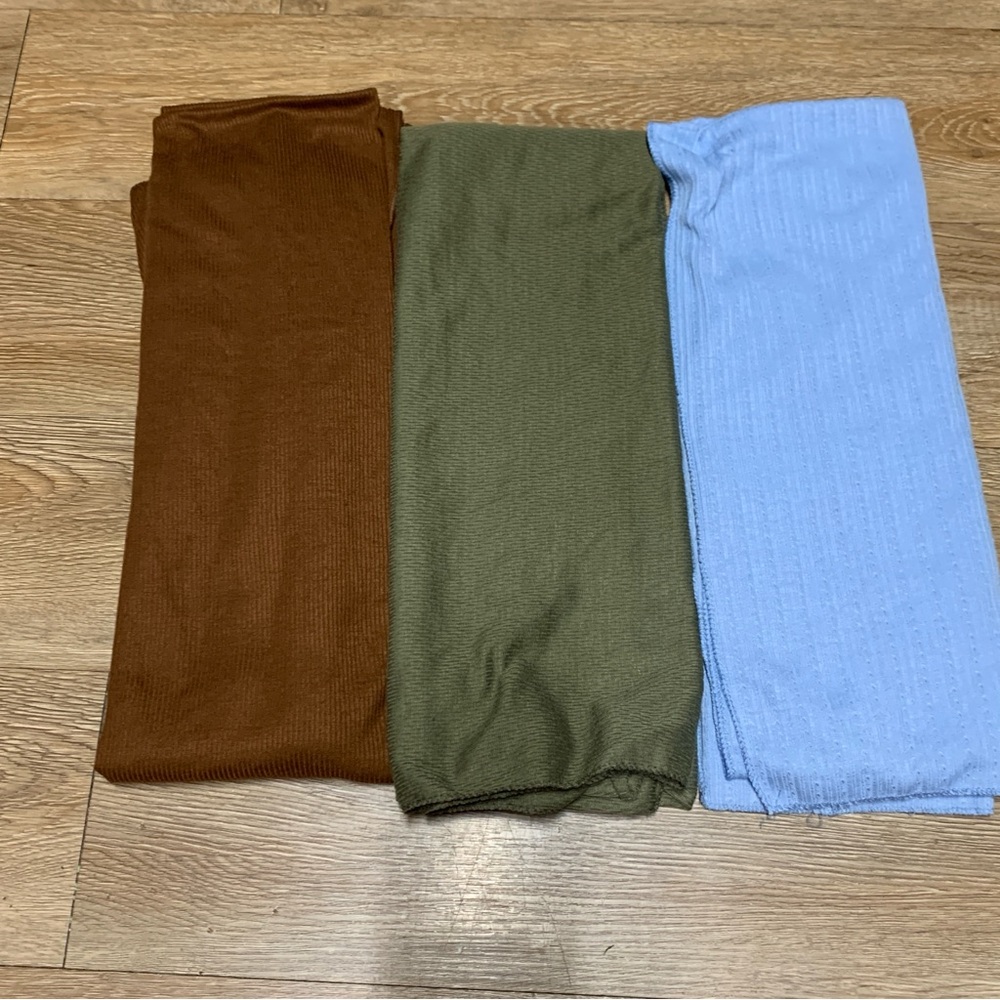 3 scarves lot